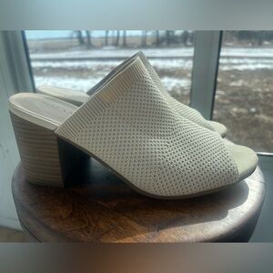 Women's Cream Solanz Block Heel Mules